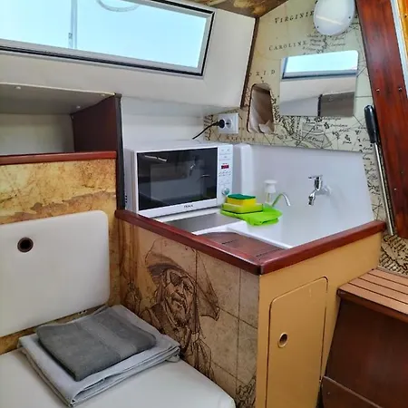 Canarian Pirat Πλωτό κατάλυμα *